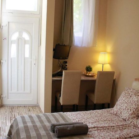 Budget Apartment บูดาเปสต์ ภายนอก รูปภาพ