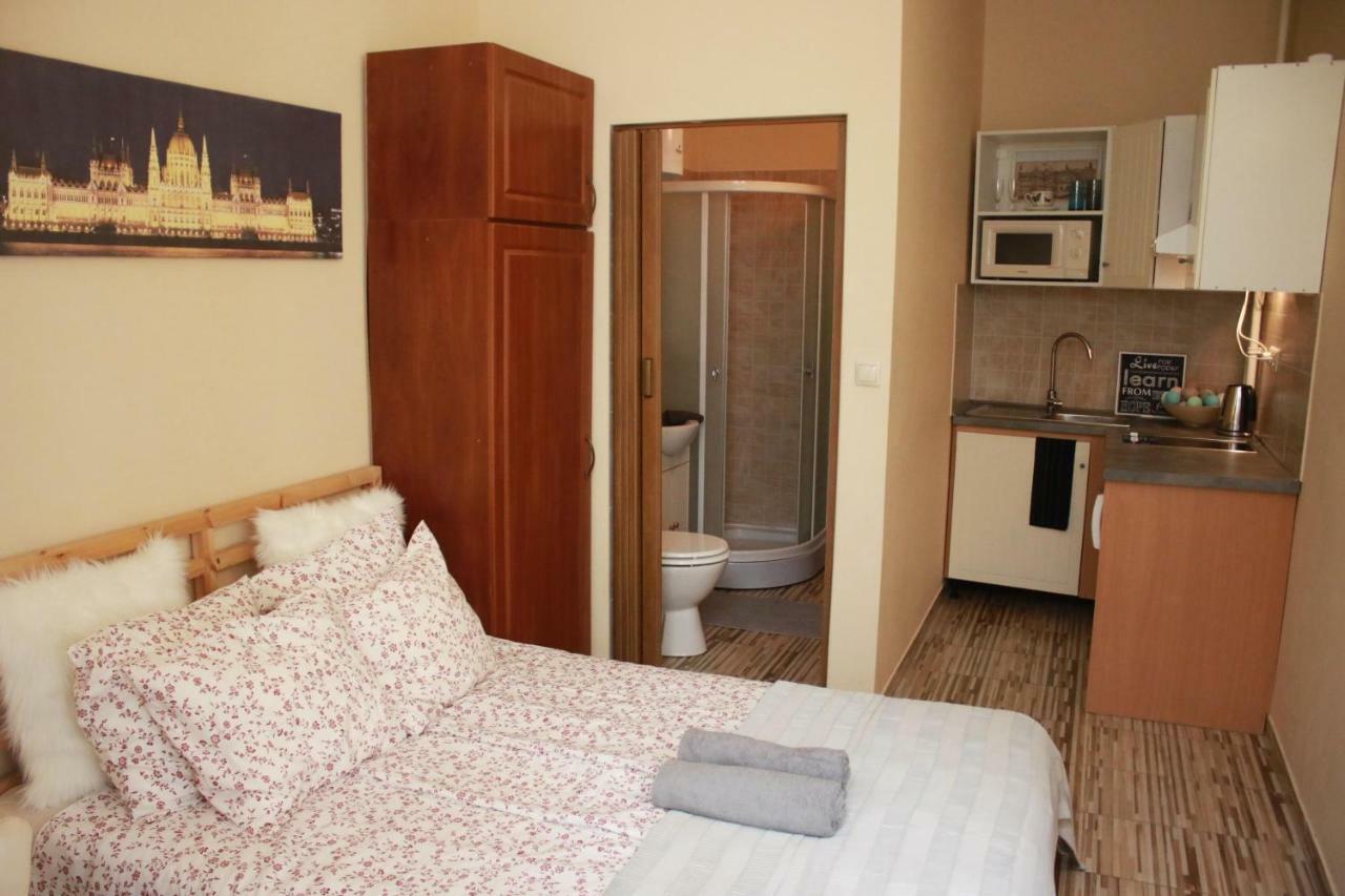 Budget Apartment บูดาเปสต์ ภายนอก รูปภาพ